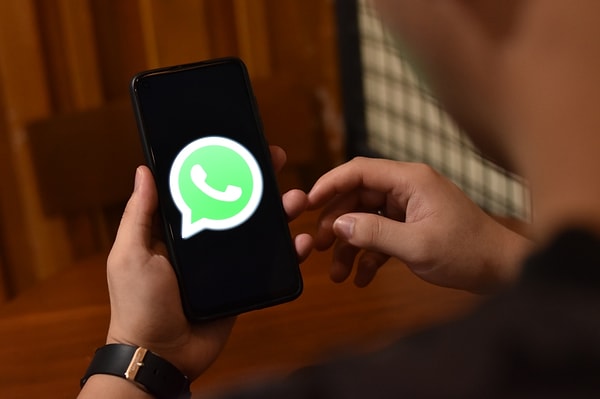 WhatsApp, grup sohbetleri için yeni özellikler üzerinde çalışıyor.