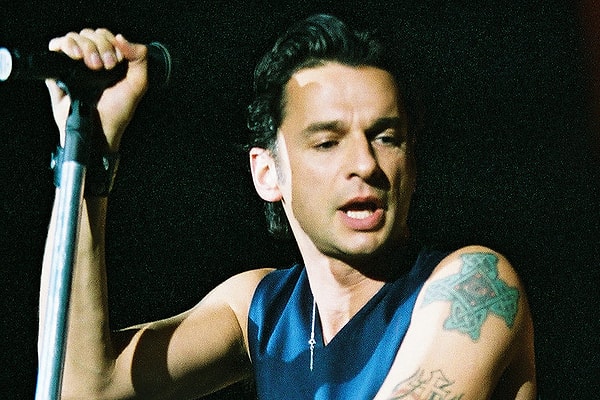 Solist Dave Gahan hangi yıl dünyaya gelmiştir?