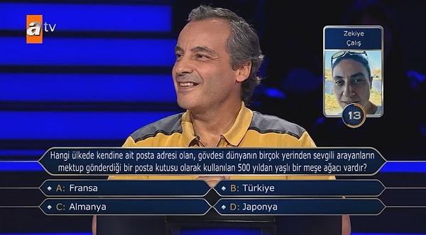 Kenan İmirzalıoğlu'nun sunduğu Kim Milyoner Olmak İster yarışmasının dün akşam yayınlanan bölümünde son derece romantik anlar yaşandı.