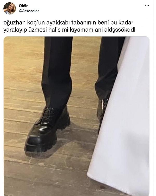 Düğünde en az davetliler kadar dikkat çeken detaylardan biri de Oğuzhan Koç'un ayakkabılarıydı, üstteki içeriğimizde bundan bahsettik zaten!