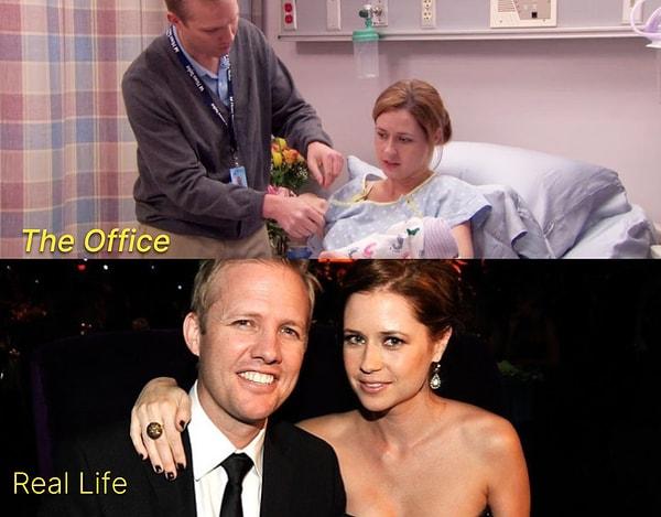 22. 2010'dan beri Jenna Fischer ile evli olan Lee Kirk,  ve The Office'te Fischer'ın karakteri Pam'in danışmanı olarak eşinin yanında yer aldı.