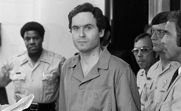 7. Bir diğer Ted Bundy bilgisi: Bundy, bir başka işlenen cinayetlerin çözülmesi için yetkililere yardım etme teklifinde bulundu...