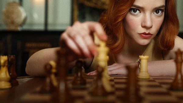 Netflix'in orijinal yapımı The Queen's Gambit adlı dizi neredeyse herkese satranca yönlendirdi desek yanılmış olmayız.