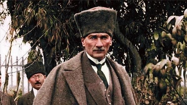 Türkiye ile ABD arasında geleneksel olarak var olan dostane ilişkiler Atatürk’ten derinden etkilenmiştir. O bizlerin demokratik hükümetlerimizi tanımış ve bir keresinde “Şimdi dostuz ama ileride daha yakın dost olacağız” kehanetinde bulunmuştur.