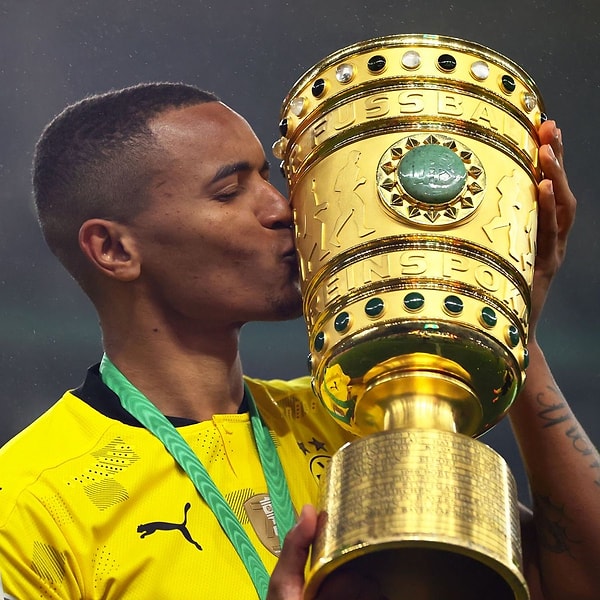 5. Manchester City, Dortmund'dan Manuel Akanji'yi 17.5 milyon euro karşılığında transfer etmeye yakın. (The Athletic)