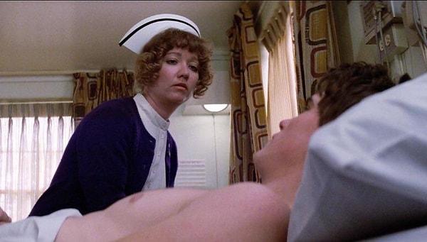 17. 1983 yapımı 'The Outsiders' filmindeki hemşire aslında filmin uyarlandığı kitabın yazarı S.E. Hinton'dır.