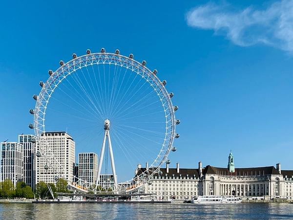 5. London Eye 2000 yılında açılmıştır ve başlangıçta beş yıl hizmet vermesi planlanmıştır.