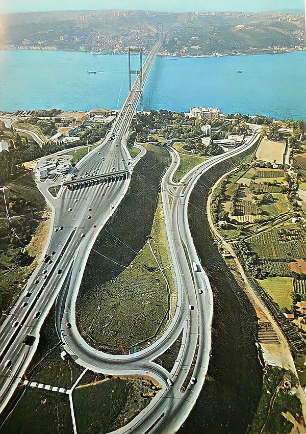 8. Boğaziçi Köprüsü ve çevresi, İstanbul, 1977.