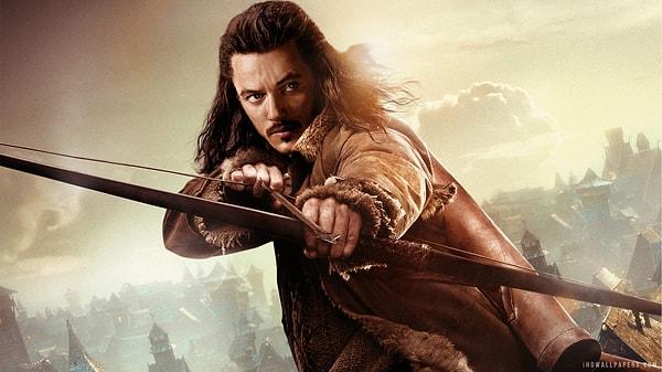 Bard'ın rolü, "Yüzüklerin Efendisi" serisindeki Aragorn'un rolüne oldukça benzer bir rol.