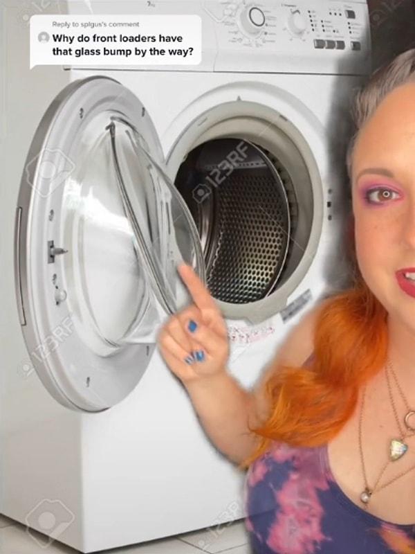 Günümüzde evlerde kullanılan makinelerin çoğunun çalışma prensibine ve parçalarına hakim olan Renae, ayrıca bazı çamaşır makinelerinin kapak kısımlarında tüp sisteminin de kullanıldığını belirtiyor.
