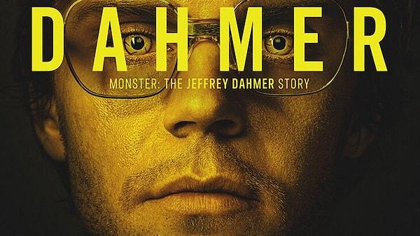 Evan Peters is Jeffrey Dahmer in Netflix's "Monster: The Jeffrey Dahmer Story"