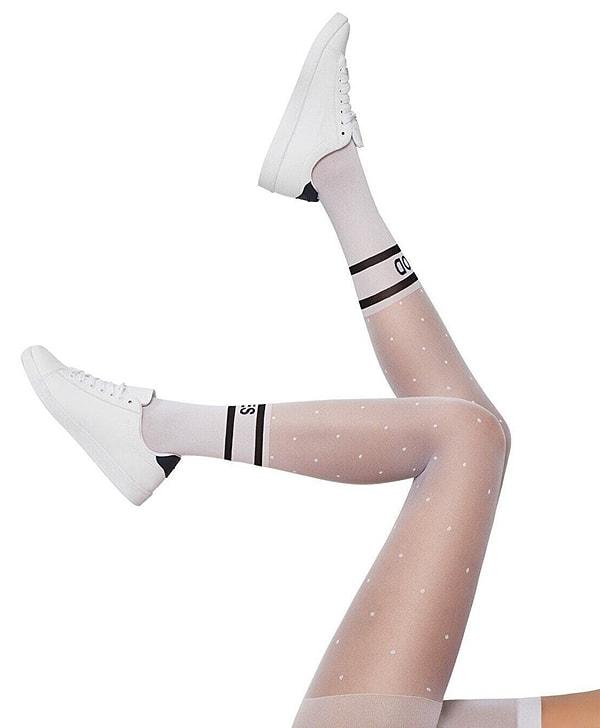 9. Beyaz kendinden kısa çorap görünümlü penti vibes 30 den külotlu çorap.