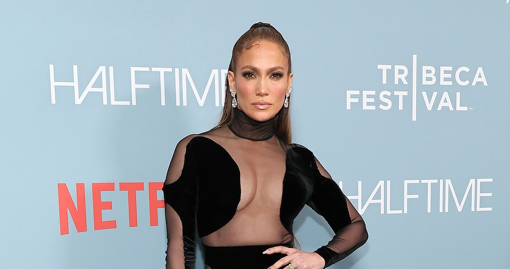 Вышел тизер нового фильма "Мать", в котором Дженнифер Лопес играет наемную убийцу