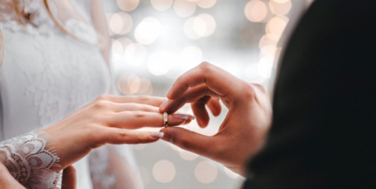 Rüyada Evlendiğini Görmek: Siz 'Hayır' Demeye Neden Bu Kadar Karşısınız?