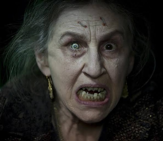 6. Zieh mich in die Hölle / Dunkle Magie (2009) - IMDb: 6.6