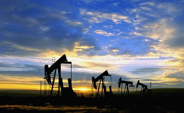 OPEC+'nın üretim kısıntısına gideceği beklentileri petrol fiyatlarını yükseltti ama sonra geriledi