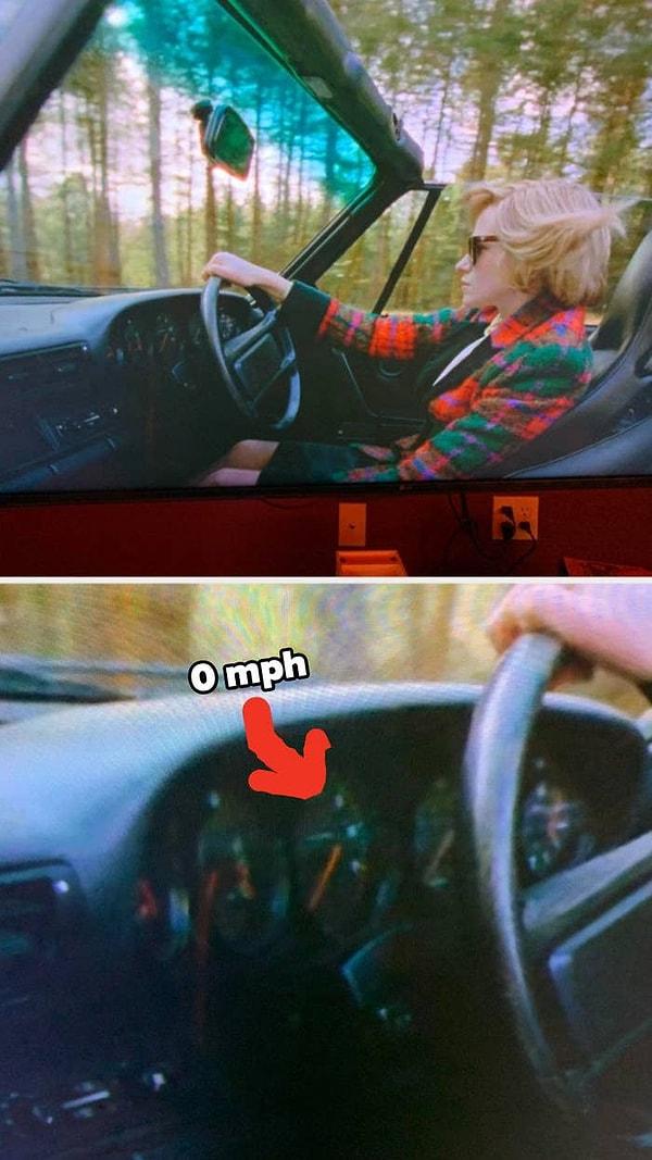 6. 2022 yapımı 'Spencer' filminde Prenses Diana araba sürüyor ama hız göstergesinde tık yok!