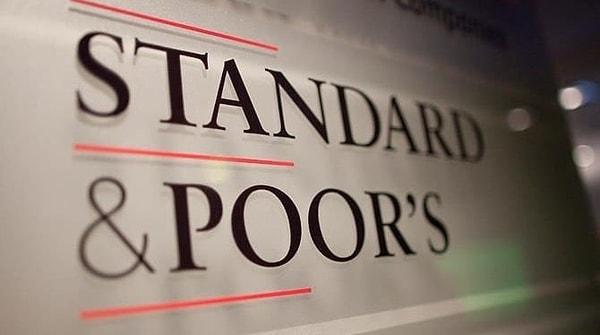 Uluslararası kredi derecelendirme kuruluşu Standard and Poors(S&P), Türkiye'nin kredi notunu düşürdü.
