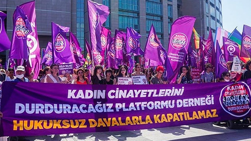KCDP Kapatma Davasının İkinci Duruşması Görüldü: 'Babam, Annemin Aldığı Takım Elbiselerle İndirim Aldı'