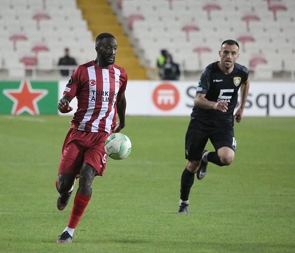 UEFA Avrupa Konferans Ligi G Grubu 3. hafta maçında Demir Grup Sivasspor, Ballkani'yi konuk etti.