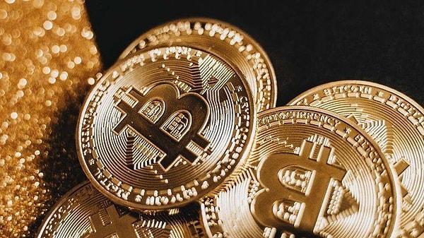 3. Bitcoin'i resmi para birimi olarak kabul eden ilk ülke hangisidir?