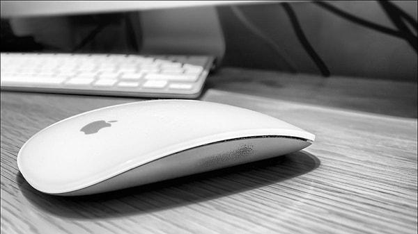 Apple'ın Magic Mouse'u ilk olarak 2009 yılında piyasaya sürüldü ve önceki tasarımlarına göre oldukça farklıydı.
