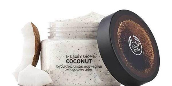 3. The Body Shop Coconut Vücut Peelingi