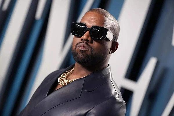 17. Kanye West,  Adidas yöneticileri yetişkin filmi izlettiği görüntüler hepimizi dumur etti!