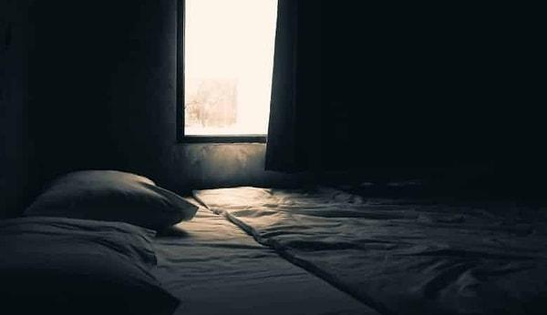 5. Karanlık bir odada yatmak baş ağrına iyi geliyor mu?