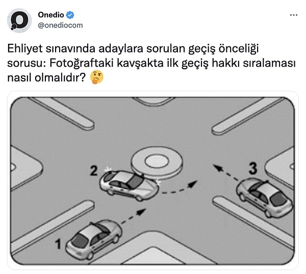 Şekildeki kavşakta geçiş önceliğinin nasıl olması gerektiği sosyal medyada tartışma yarattı!