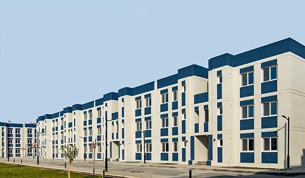 Daha uygun fiyatlara sahip olan konaklama merkezleri gecelik 1574 TL başlangıç fiyatlarıyla kiralık apartman dairelerini kapsıyor.