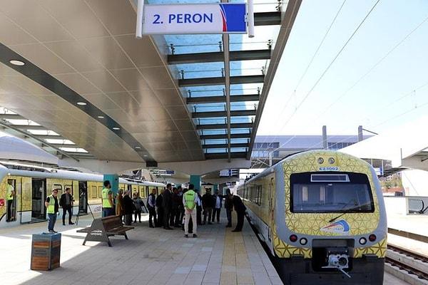 İZBAN, Marmaray ve Başkentray'dan sonra ülkedeki dördüncü banliyö treni sistemi olma özelliğini taşıyan Gaziray aynı zamanda Türkiye’deki dördüncü en uzun hattı.