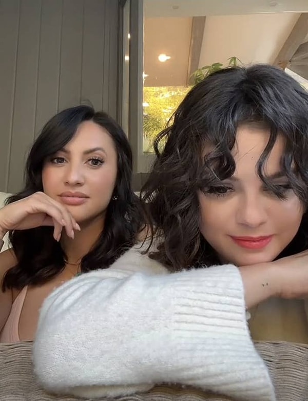 Но, несмотря на изнурительные последствия операции, Франша не выразила никакого сожаления о том, что стала волонтером, поскольку сказала, что они стали с Селеной “семьей”.