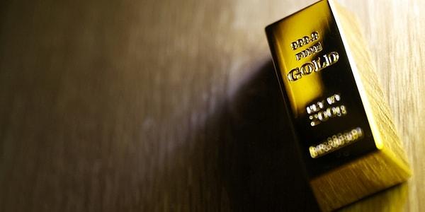 Spot altın fiyatı 1 ayın zirvesinden gelen satışlar ile hafif geriledi.