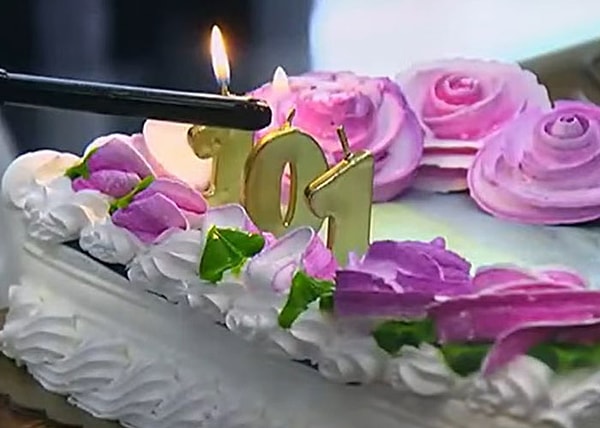 Потеряв всю свою семью в 15 лет, Мэри в 18 переехала в Мексику и влюбилась как в текилу, так и в своего мужа, с которым познакомилась вскоре после переезда.