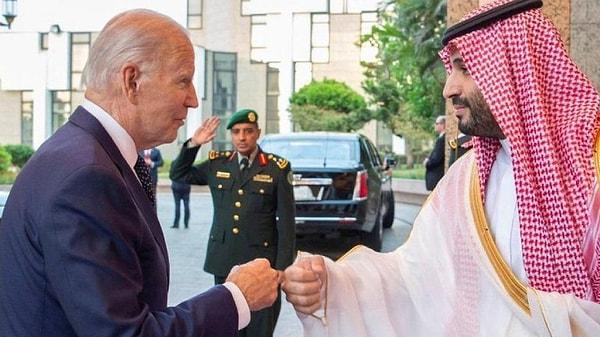 Suudi Arabistan’ın veliaht prensi Muhammed bin Selman, Cemal Kaşıkçı’nın ölüm talimatını veren kişi olarak suçlanıyordu. ABD Başkanı Biden bile yüzüne karşı katil olduğunu söylediğini söylemişti.
