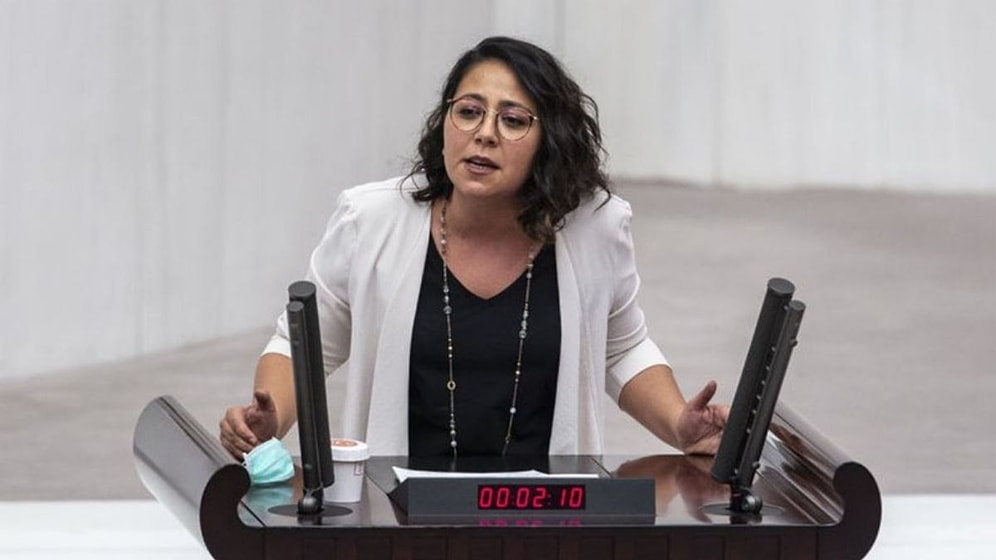 TİP'li Kadıgil'den Adalet Bakanı Bozdağ'a: 'Sizin Yeriniz Bakanlık Değil Sanık Sandalyesi'