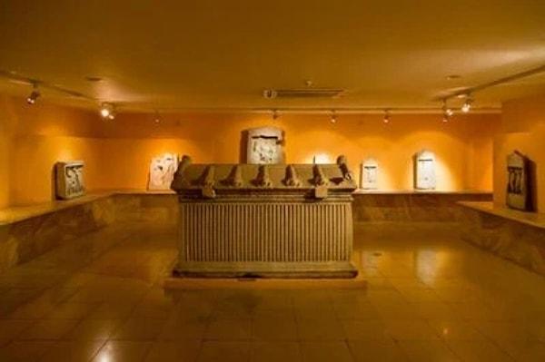 10. İzmir Tarih ve Sanat Müzesi