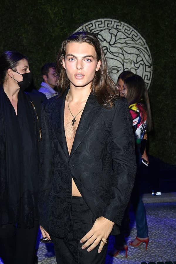 11. Это сын Элизабет Херли и Стива Бинга, Дамиан.