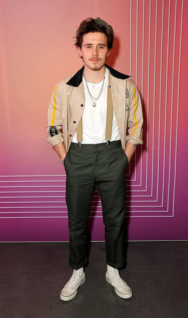 17. Это сын Виктории и Дэвида Бекхэмов, Бруклин.