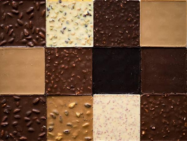 Kaliteli bir çikolatanın içeriğinde en az %30 kakao bulunmalıdır.