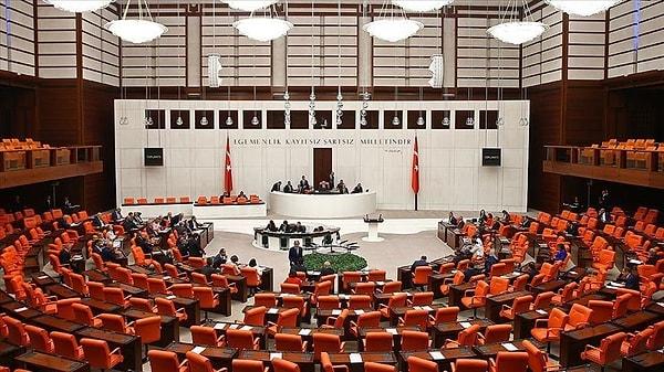 CHP'de kadın işçi ve kadın memurlara regl izni verilmesi amacıyla kanun teklifi hazırlayarak Meclis'e sundu