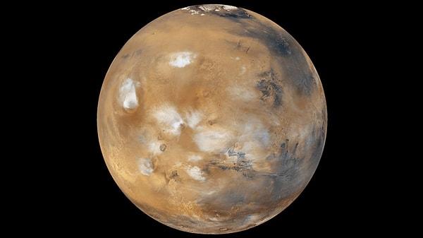 Görüntüler ayrıca Mars'taki bulutların dokusunun Dünya'daki bulutlarınkine benzer olduğunu ortaya koyuyor.