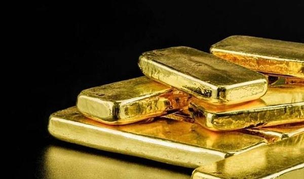 Açıklamada, "Altına yatırım yapmak isteyen yatırımcılar, Borsa İstanbul Emtia Pazarı’ndan Darphane Altın Sertifikası alabilecekler, talep etmeleri halinde bu emtia sertifikası karşılığındaki altını fiziki olarak da teslim alabileceklerdir." denildi.