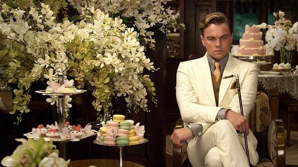 12. Muhteşem Gatsby romanı hangi dönemde geçer?
