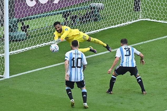 Suudi Arabistan'ın inanılmaz bir mücadele sergilediği maçta Arjantin neye uğradığını şaşırdı ve maçı 2-1 kaybetti.