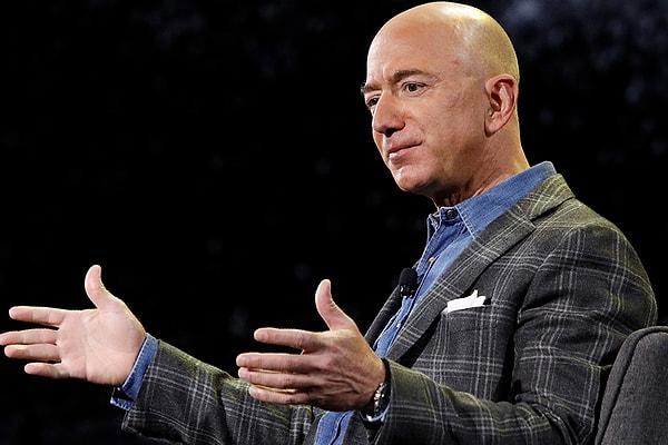 4. Jeff Bezos, 76,7 milyar dolar eridi ama bitmedi.