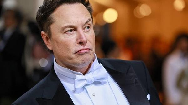 1. Kayıpta da lider! Elon Musk 100 milyar dolar kaybetti.