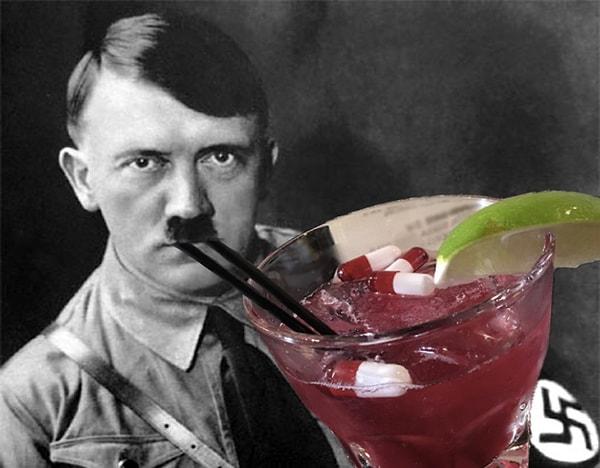 Bir cin firması, ordu için ürettiği alkollerin üzerine 'Cocktails For Hitler' yazınca Almanlar bu duruma sert karşılık verip o firmanın tüm üretim tesisini bombalıyorlar. İngilizler buna karşılık Alman uçağı düşüren her askerine bir şişe cin vereceğini söylüyor.