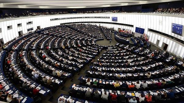 Avrupa Parlamentosu, Rusya'yı 'terörü destekleyen ülke' olarak tanımıştı